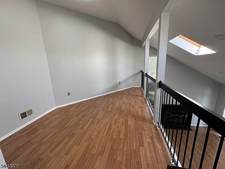 3811 Bloomingdale Dr — Photo 21
