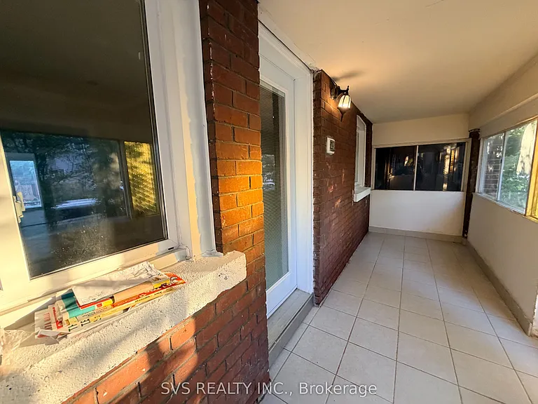 45 Craydon Ave #MAIN — Photo 9