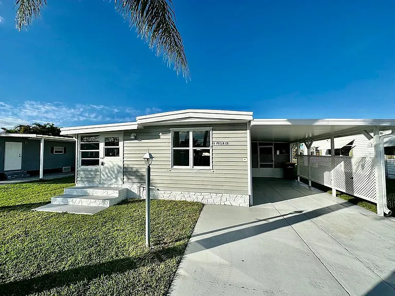 914 Pecan Cir — Photo 2
