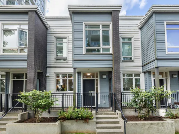 10290 133rd St #Townhouse 11, Surrey, BC V3T 3Z1
