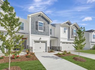 27 Ara Ct #206, Angier, NC 27501