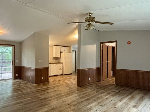 115 Bluff Cir