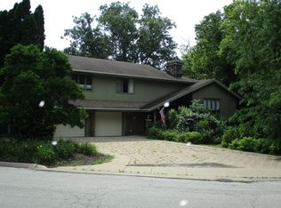 3 Inverness Dr, Bourbonnais, IL 60914