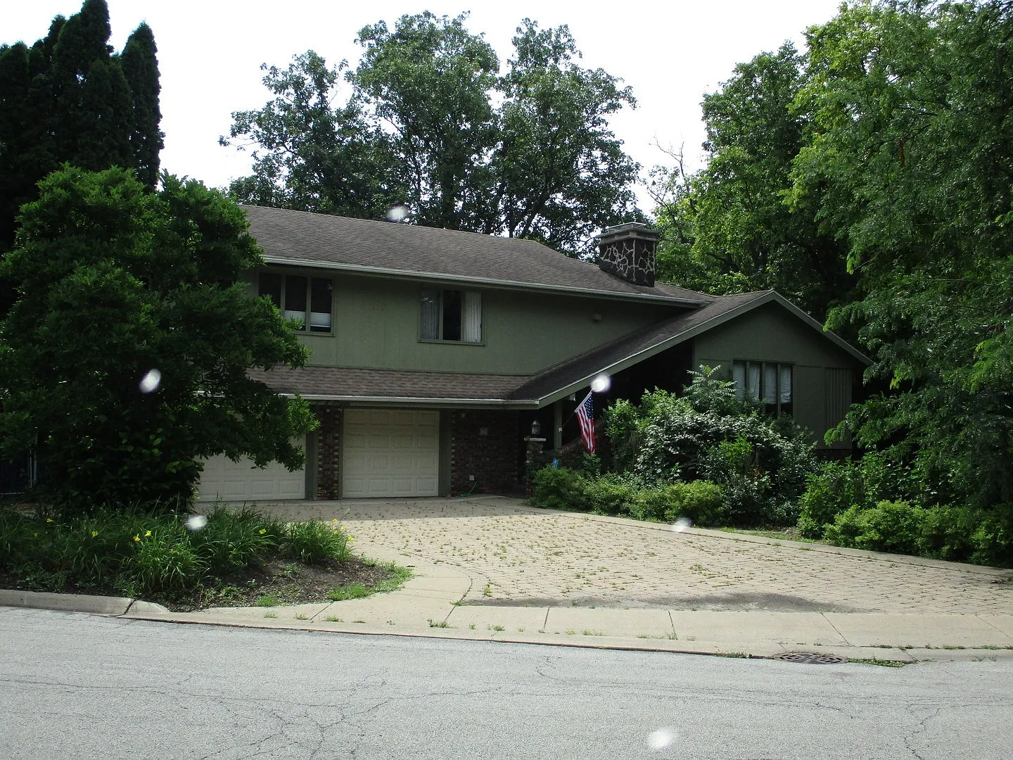 3 Inverness Dr photo 1