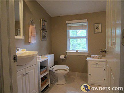 Upper Level Bathroom