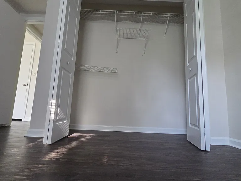 6043 Green Forest Dr — Photo 6