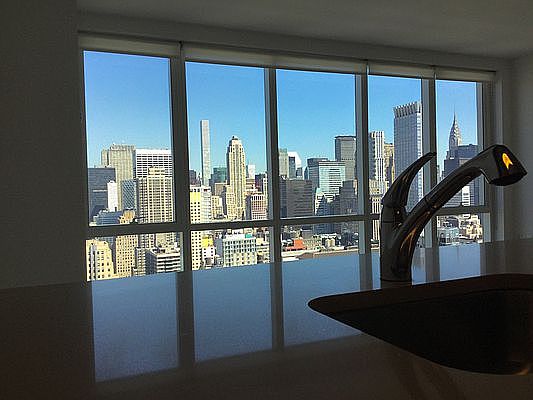 4th image of 885 6th Ave APT 44D