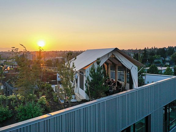 5th image of 6717 Roosevelt Way NE #89280bcb7