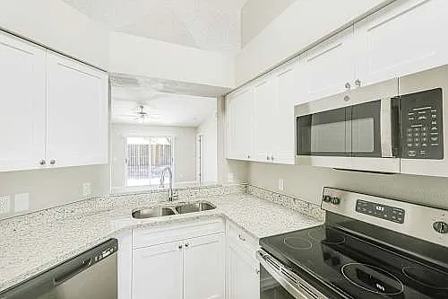 13390 Prestwick Dr — Photo 13