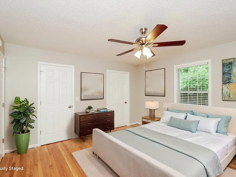 426 Ivy Crest Dr — Photo 12