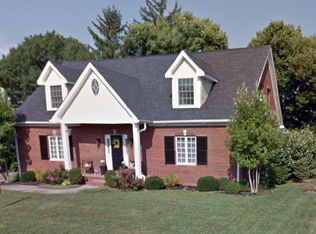 301 Pelican Ln, Lexington, KY 40511