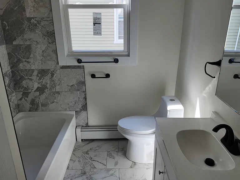 673 Elm St #1 — Photo 8