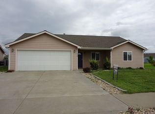224 Brookstone Dr, Manhattan, KS 66502