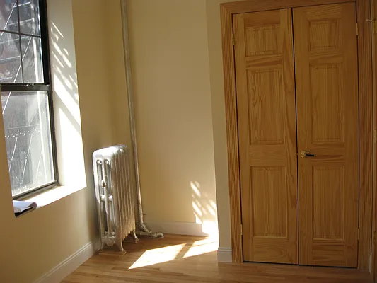 Rented by Kings Court Real Estate | media 3