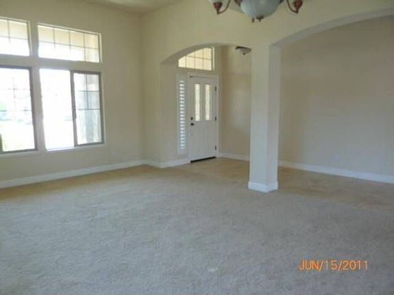 5th image of 649 Aliso Viejo Ct