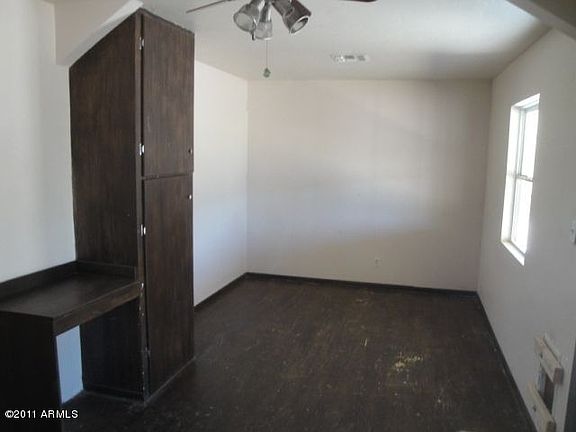 4th image of 1501 E Lupine Ave