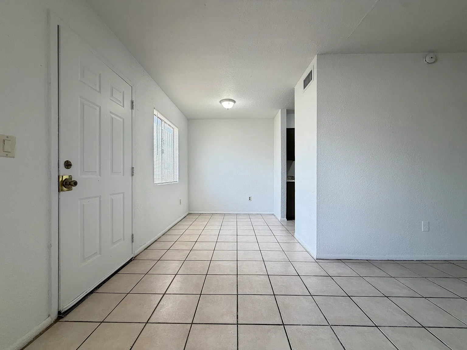 1 bed, $995 — Photo 3