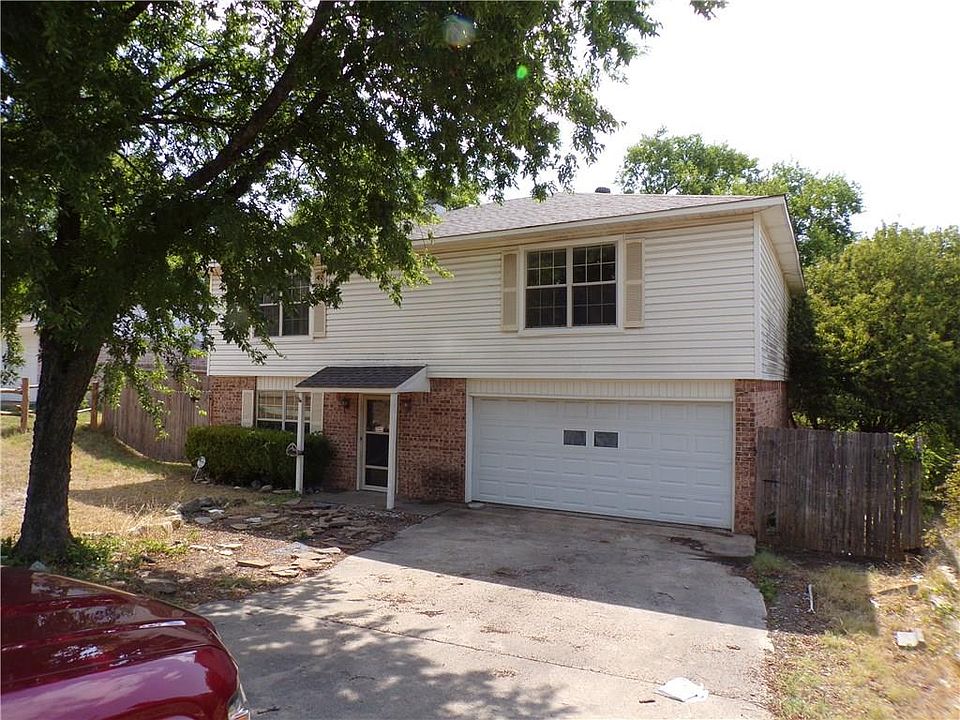 1st image of 1735 Meadowcrest Ln
