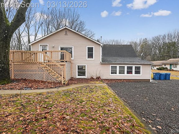 2nd image of 9061 N McKinley Rd