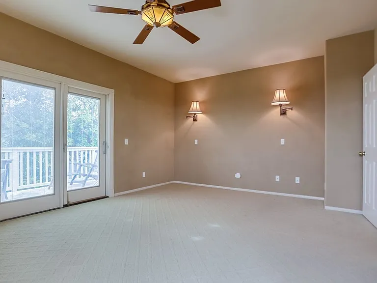 7332 Escallonia Ct — Photo 13