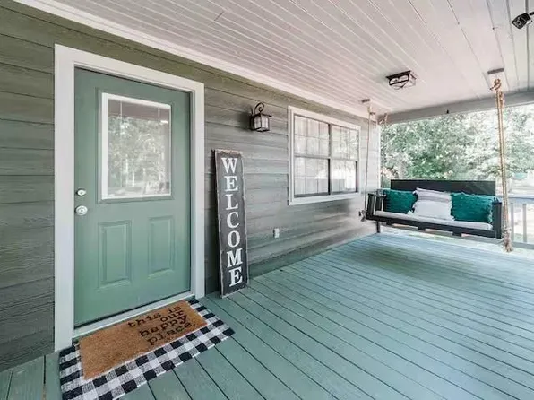 213 Honeysuckle Rd, Zavalla, TX 75980