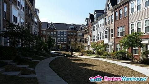 1st image of 7245 Silver Thorn Way