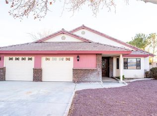 15045 Tournament Dr, Helendale, CA 92342