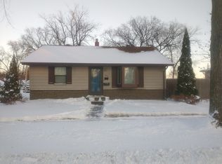 1002 17th St S, Fargo, ND 58103