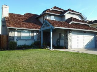 1181 Versailles Dr, Hollister, CA