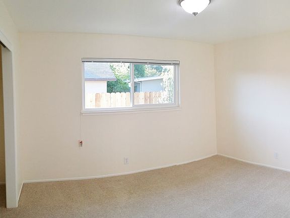 5th image of 955 15th Ave