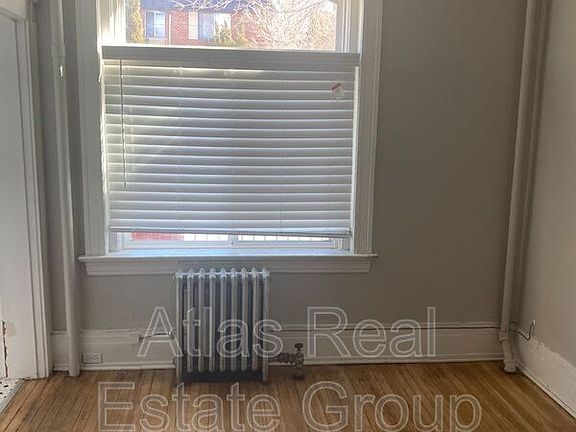 2nd image of 1075-1085 N Clarkson St #1
