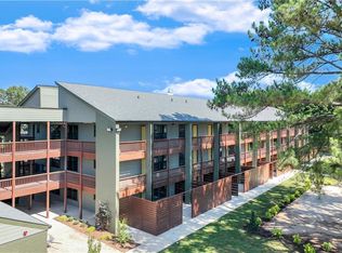 710 Jesse Jewell Parkways Southeast Cor #101, Gainesville, GA 30501