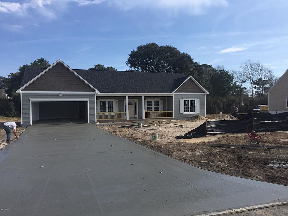 1st image of 303 Bonita Street N