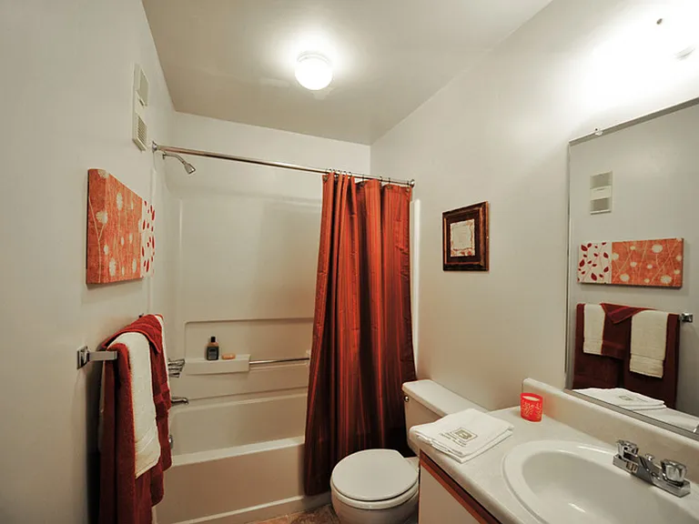 Featherstone Apartments at Kiln Creek — Photo 59