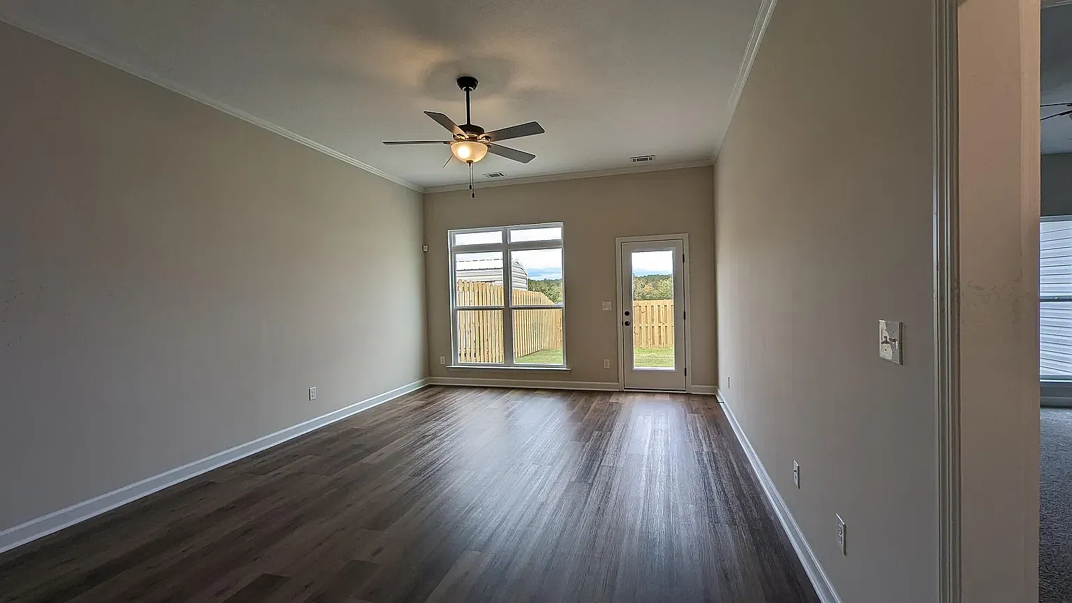 2 bed, 1448 sqft, $2,100 — Photo 3
