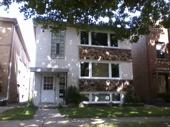 5009 N Mango Ave, Chicago, IL 60630