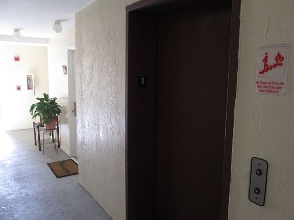 3rd image of 218 NW 8th Ave #218