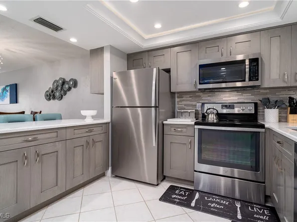 6897 Estero Blvd APT 132, Fort Myers Beach, FL 33931