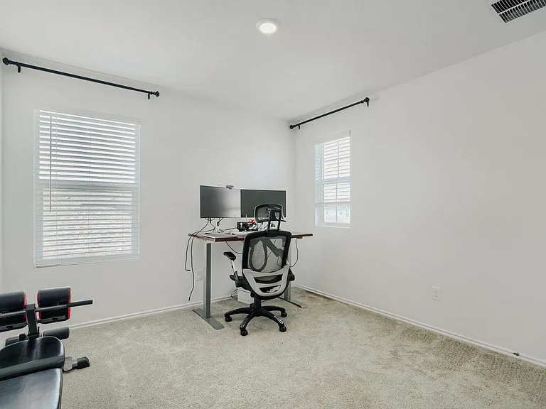1337 Aquilla Dr — Photo 23