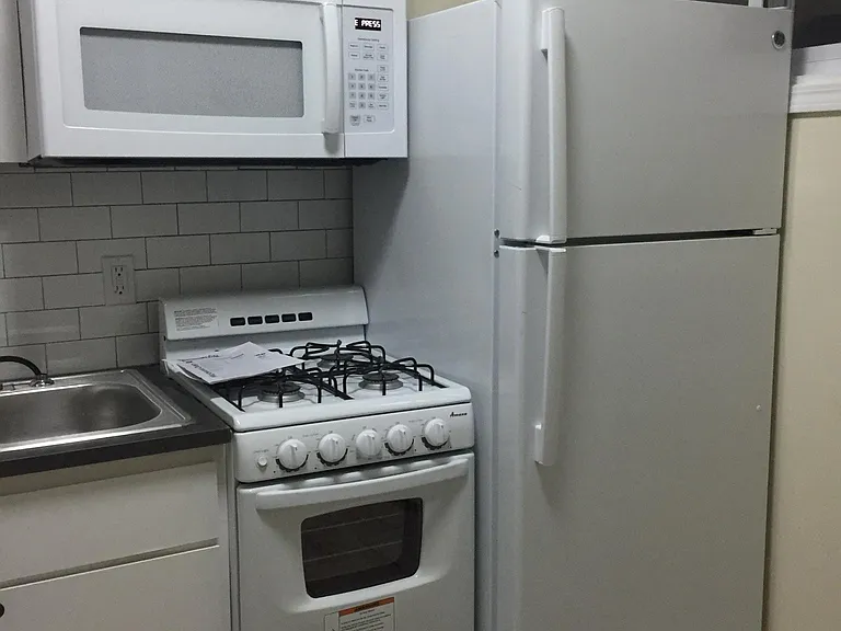 615 Innes St NE #2 — Photo 2