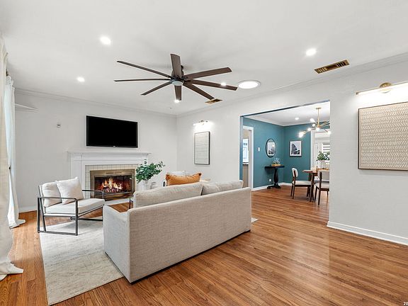 3rd image of 454 Paseo Encinal