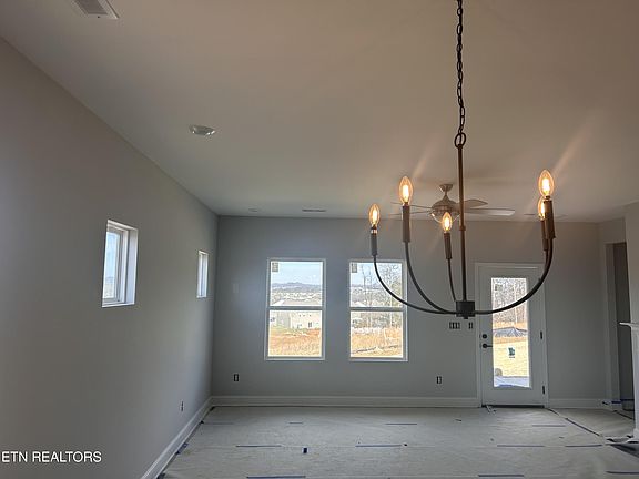 5th image of 118 Thuja Tree Ln Lot 124