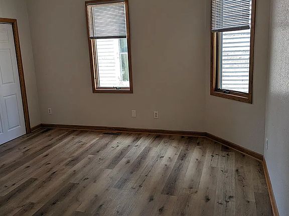 4th image of 834 Park Ave #1