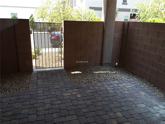 4th image of 9566 Greensburg Ave #0