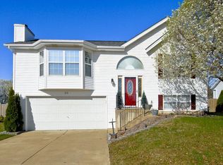 25 Jacqueline Cir, O'Fallon, MO