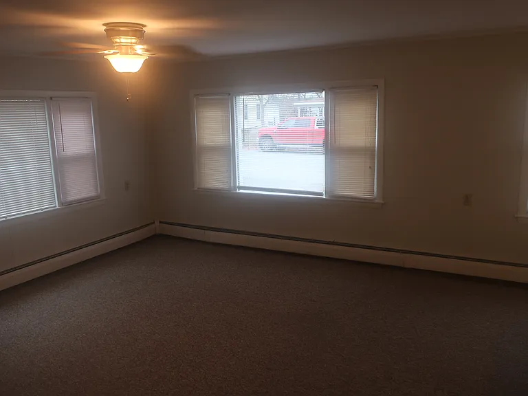 285 Essex St #1 — Photo 4
