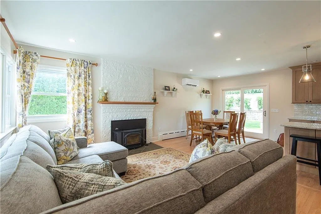 3 bed, 1622 sqft, $8,500 — Photo 4