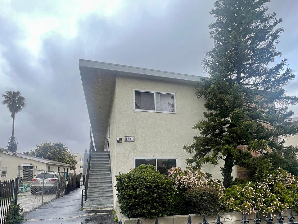 1st image of 1303 W 106th St
