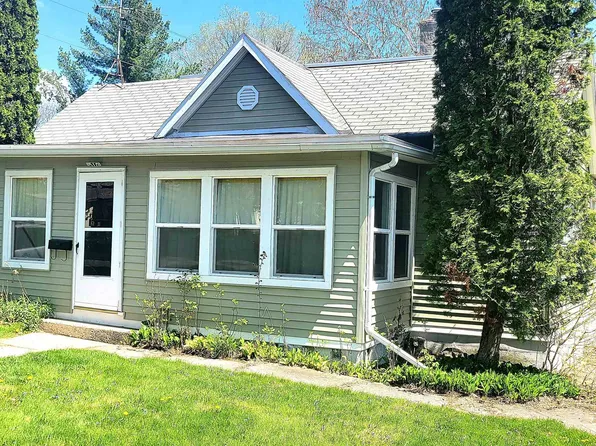 510 Ridge St, Baraboo, WI 53913