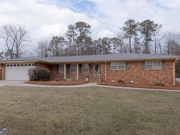 2nd image of 210 Granada Ter